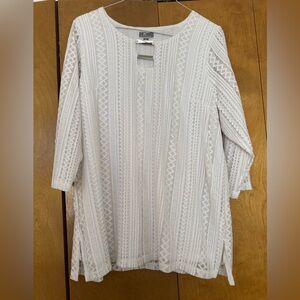 JM Collection White Textured Tunic Top